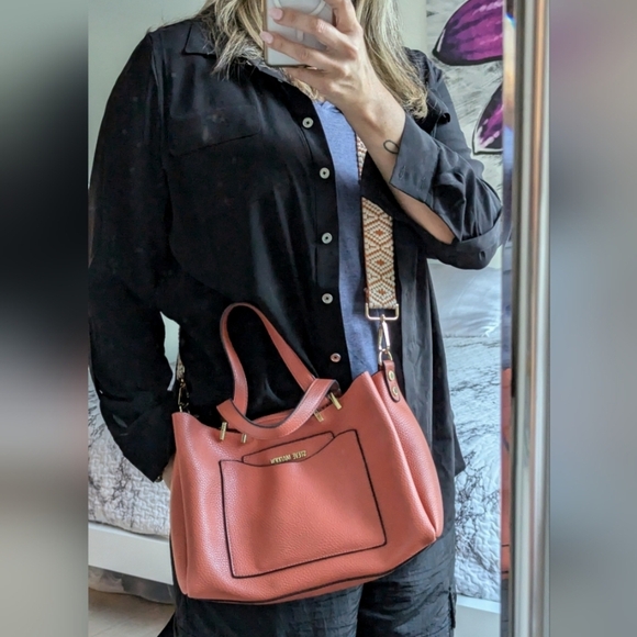 Steve Madden coral bag - Picture 2 of 16